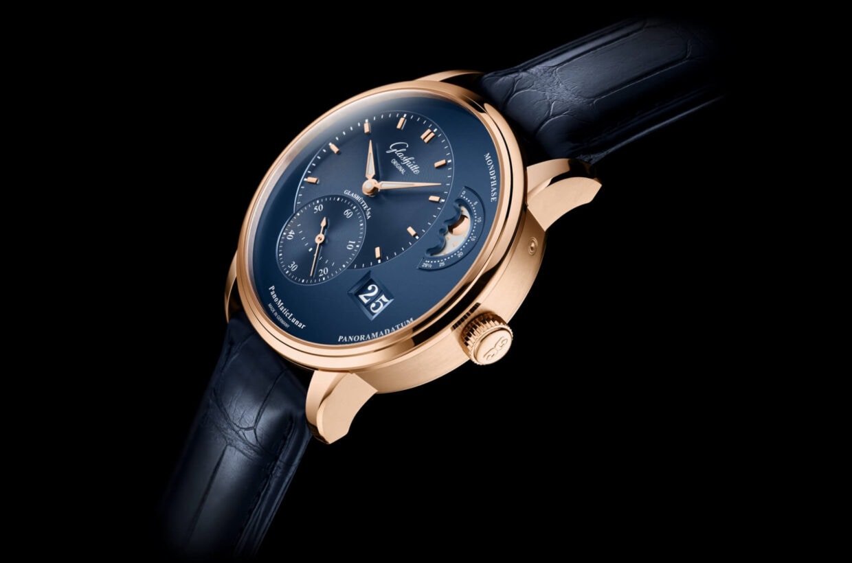 Exquisite blue dial