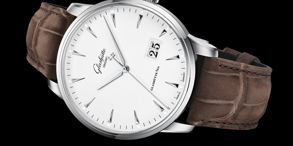 Matt white dial