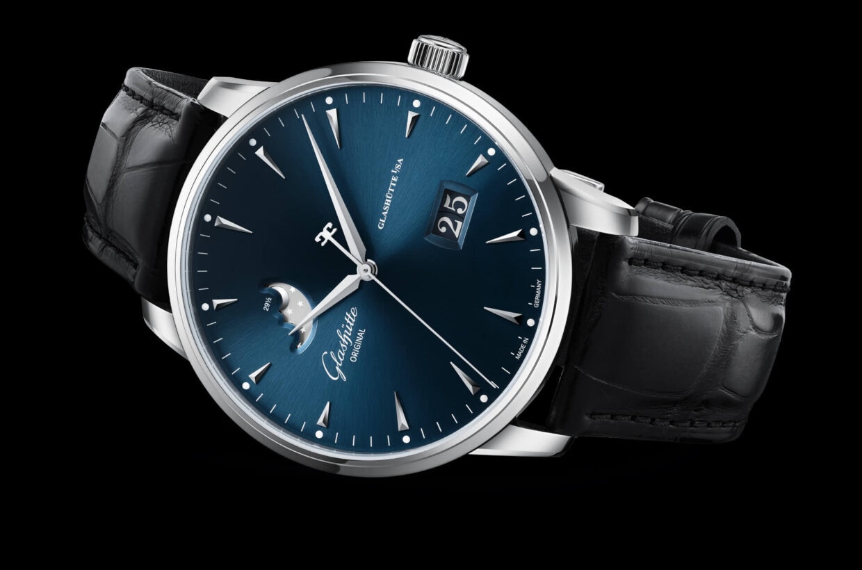 Deep blue dial