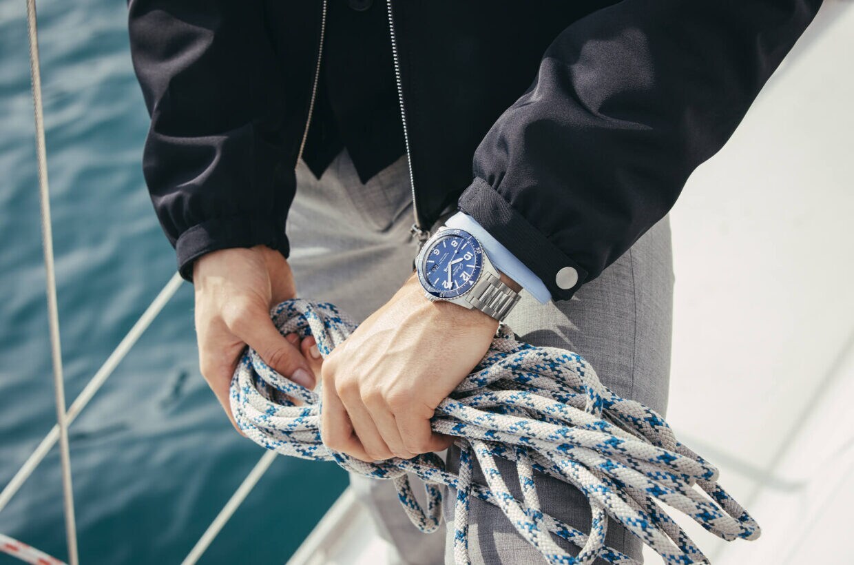 Des garde-temps robustes et sportifs Conçus pour dépasser les attentes. Les modèles de la Collection Spezialist offrent une fiabilité maximale sur et sous l’eau. Inspirés de la première montre de plongée de Glashütte, les garde-temps SeaQ s’imposent comme d’élégants compagnons pour toutes sortes d’aventures. Découvrez la collection Spezialist 