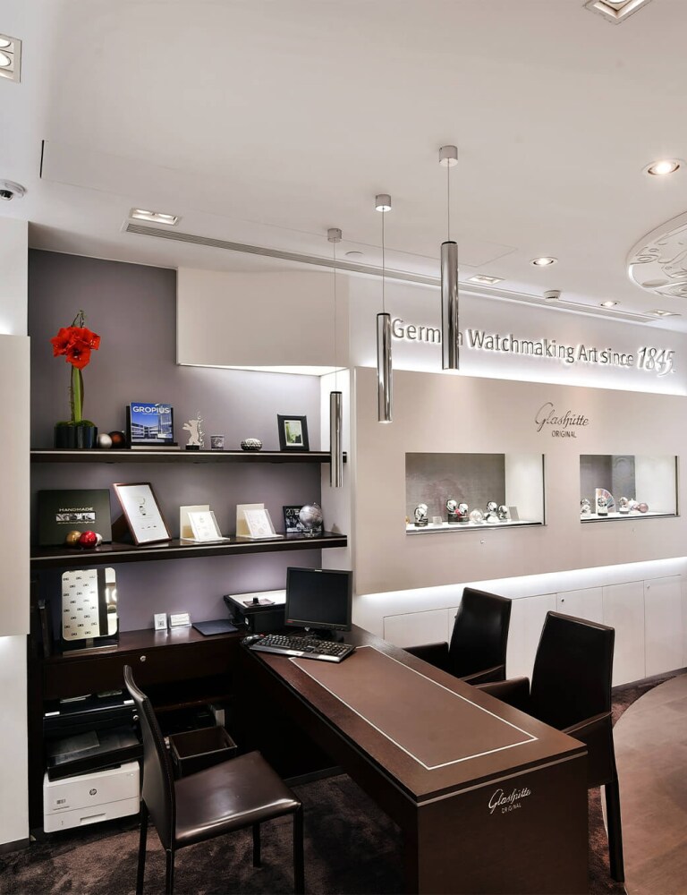 Glashuette_Original-Boutique-Hong_Kong-SAR-Harbour_City-3