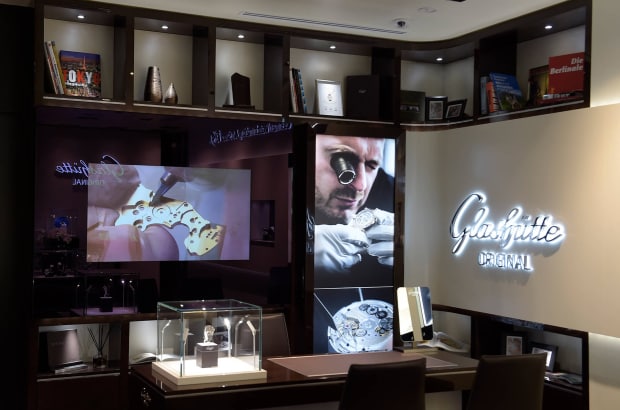 Glashuette_Original-Boutique-Tokyo-Ginza-1