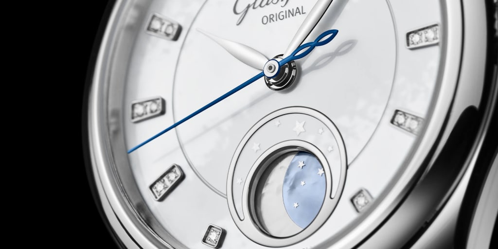 るな セレナーデ・ルナ 1-35-14-02-12-04 - Glashütte Original