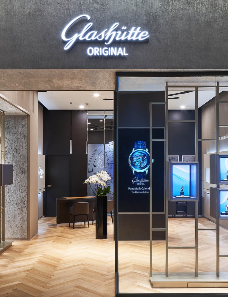                                                  Glashuette_Original-Boutique-Seongnam-1
                                              