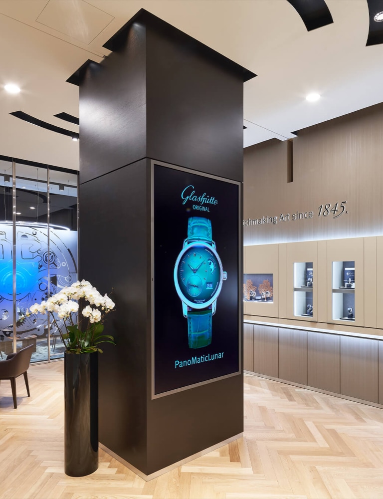                                                  Glashuette_Original-Boutique-Seongnam-3
                                              