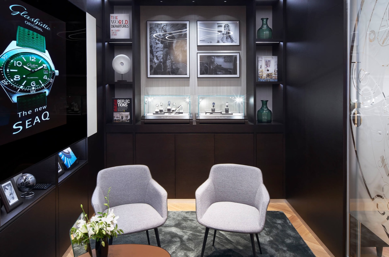                                          Glashuette_Original-Boutique-Seongnam-4
                                      