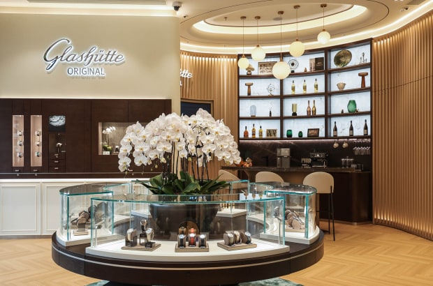                                                  Glashuette_Original-Boutique-Changsha1
                                              