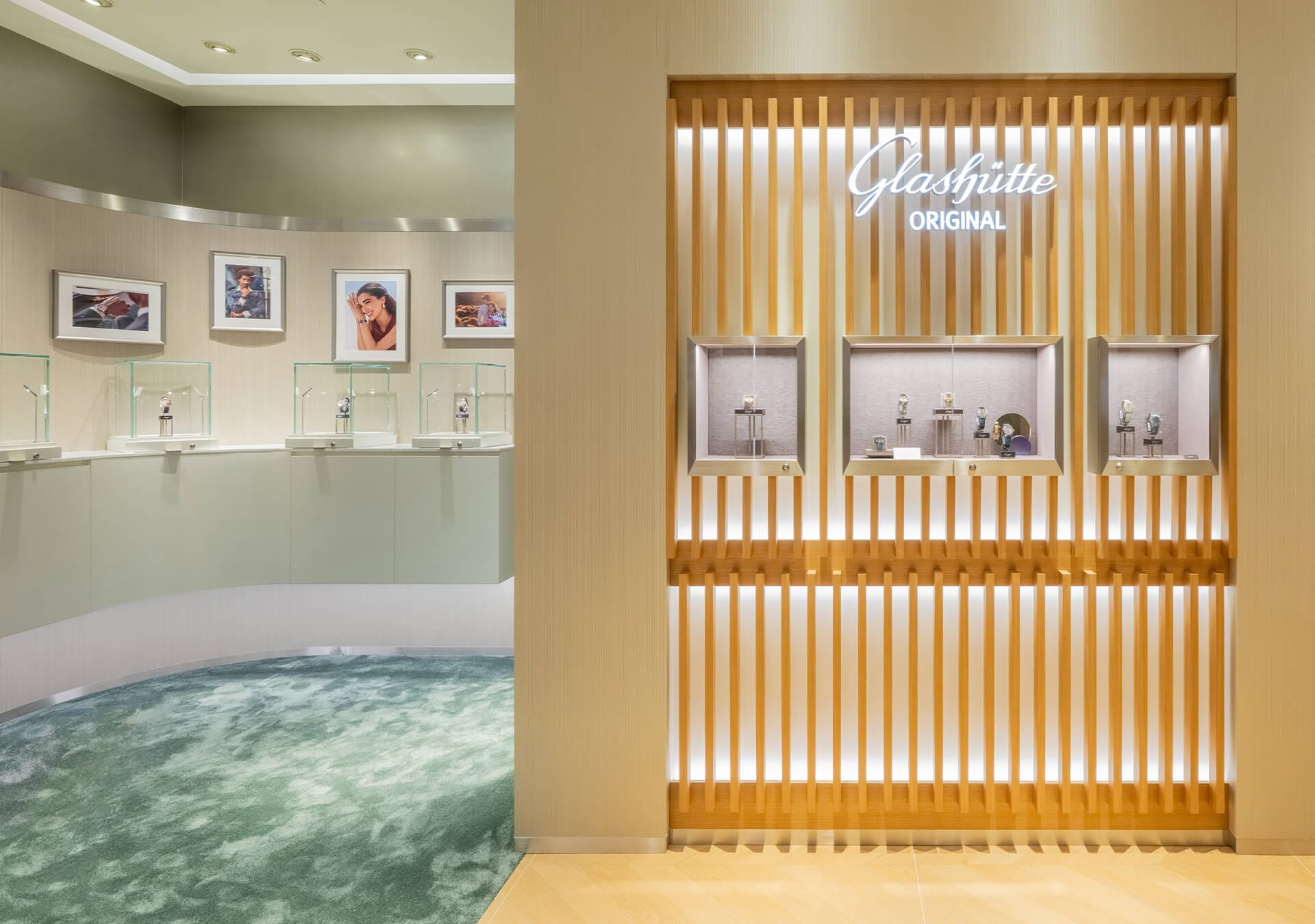                                                  Glashuette_Original-Boutique-Macau_Wynn-5
                                              