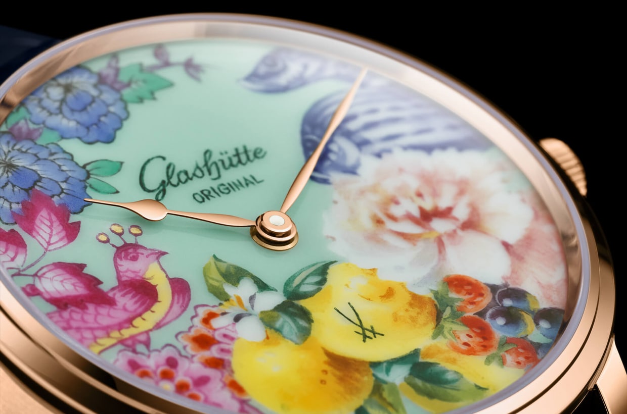 Porcelain painting in perfection