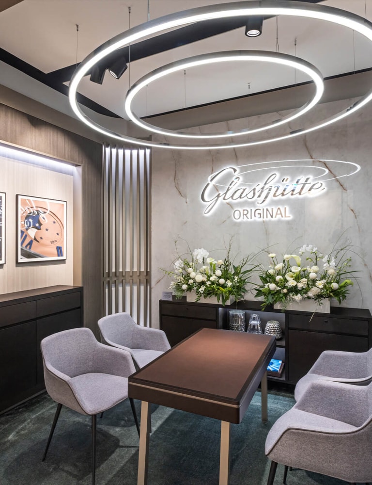                                                  Glashuette_Original-Boutique-Shinsegae-Main-The-Reserve-3
                                              