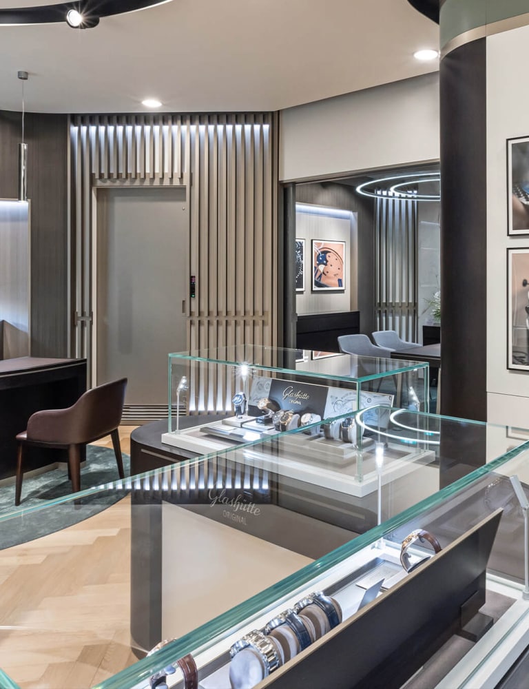                                                  Glashuette_Original-Boutique-Shinsegae-Main-The-Reserve-4
                                              