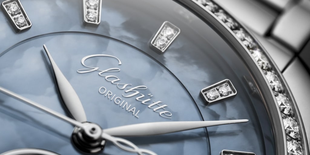 「天際藍」手工錶盤