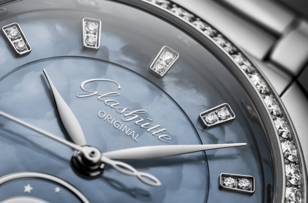 「天際藍」手工錶盤