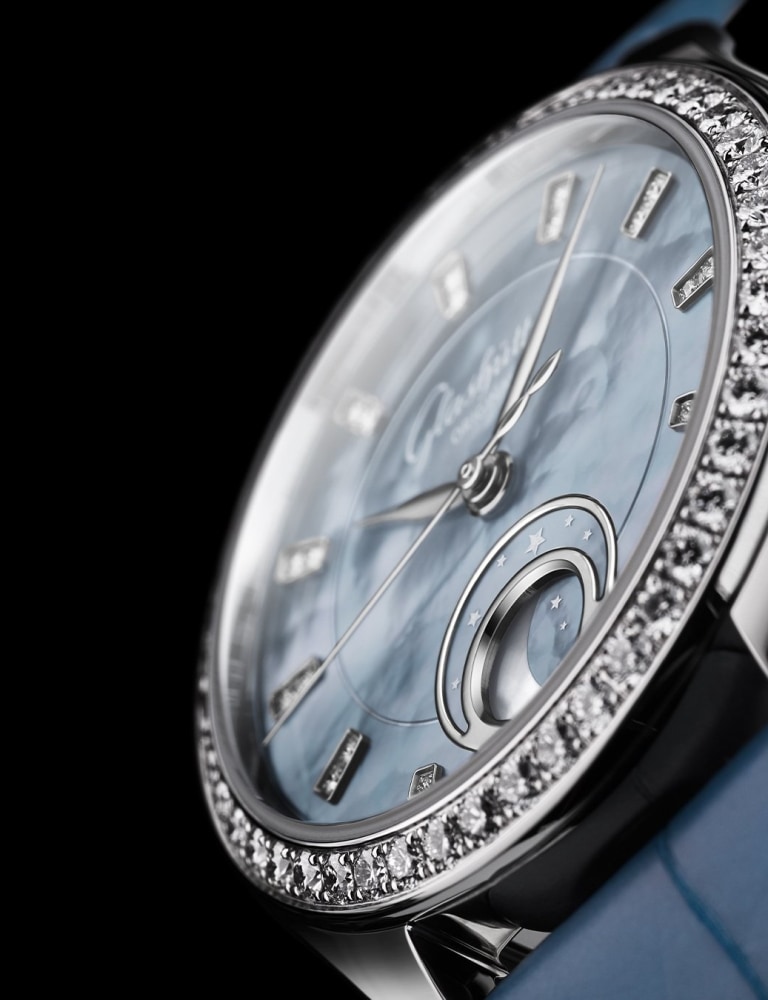                                                  Glashuette_Original-W13514041214-Detail-7
                                              