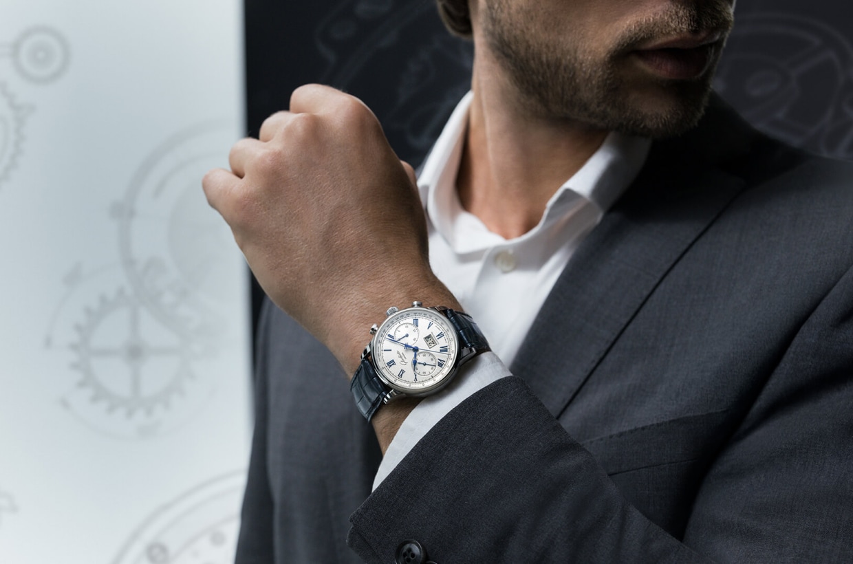                                          Glashuette-Original-W13724010261-Lifestyle-1
                                      