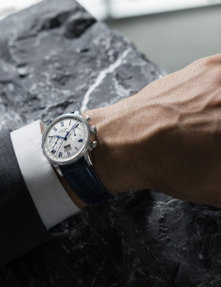                                                  Glashuette-Original-W13724010261-Lifestyle-2
                                              