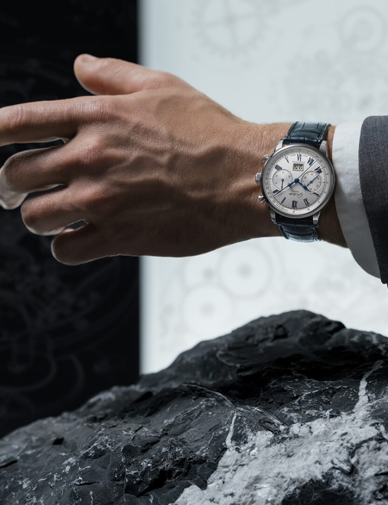                                                  Glashuette-Original-W13724010261-Lifestyle-3
                                              