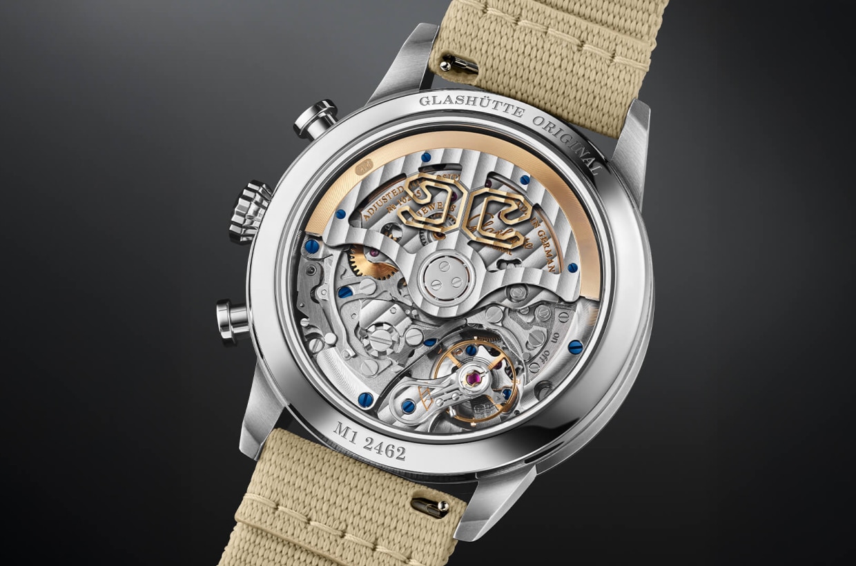 Finely finished and precise calibre