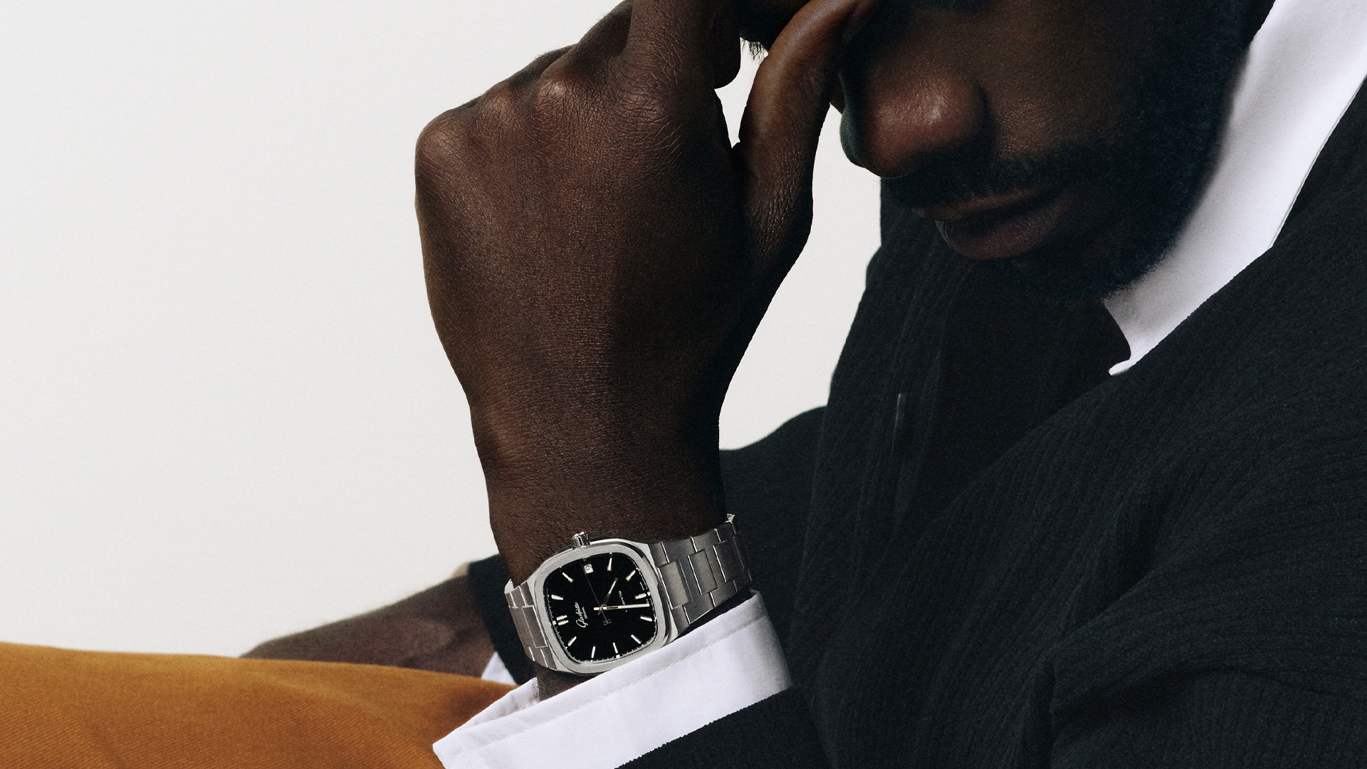                                                  Glashuette-Original-W13610040286-Lifestyle-1
                                              
